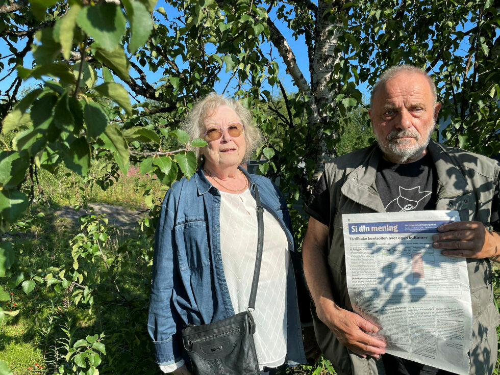 Erna Fjelldahl og Aage Solbakk gir ikke opp kampen om å få bedre forhold for Tana museum.
 Foto: Birgitte Wisur Olsen