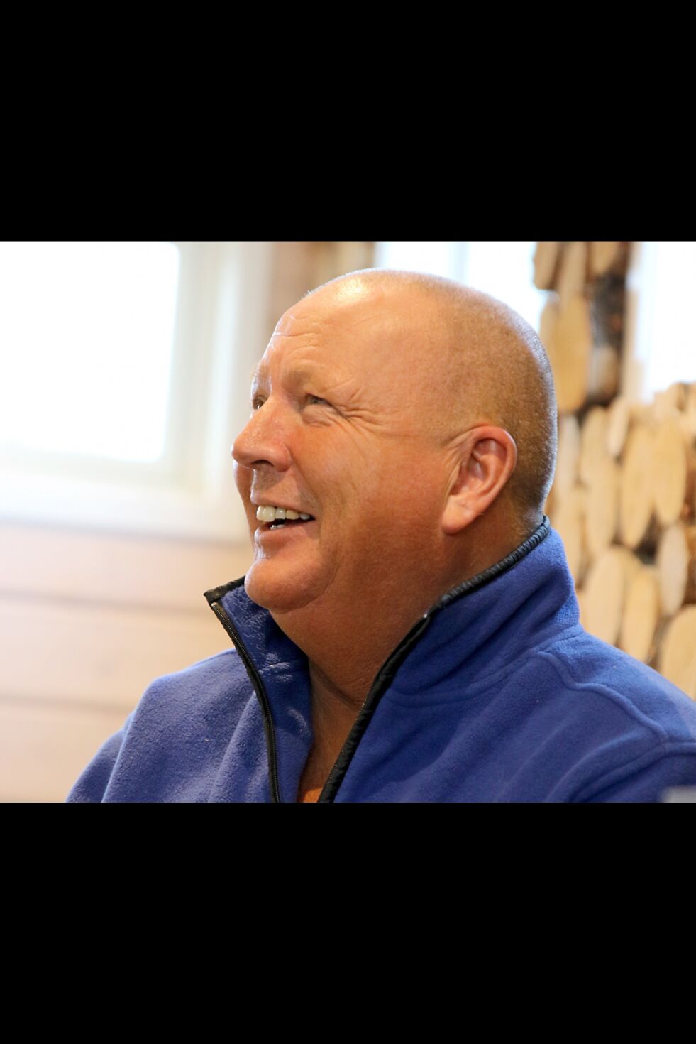 I nye lokaler kan Barents Safari ta imot desto flere gjester. Medeier Ulf Hildonen avlyser jula igjen, til fordel for den store pågangen av nordlysturister.
 Foto: Silje L. Kvammen