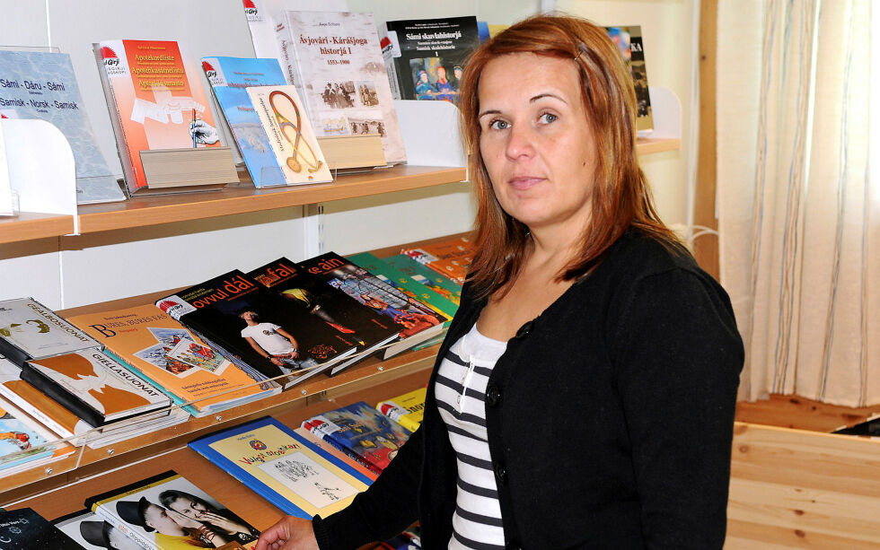 Marit Alette Utsi fortsetter som leder i den samiske forlegger- og avisforeninga Sálas.
 Foto: Stein Torger Svala