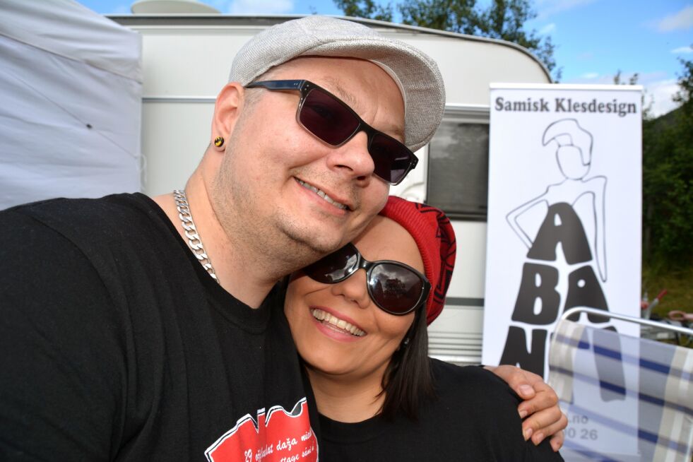 Kimbanti er et helt nytt klesmerke, og er et resultat av samarbeidet mellom Anne Berit Anti (Abanti) og hennes kjæreste Kim Anders Vuolab.
 Foto: Elin Margrethe Wersland