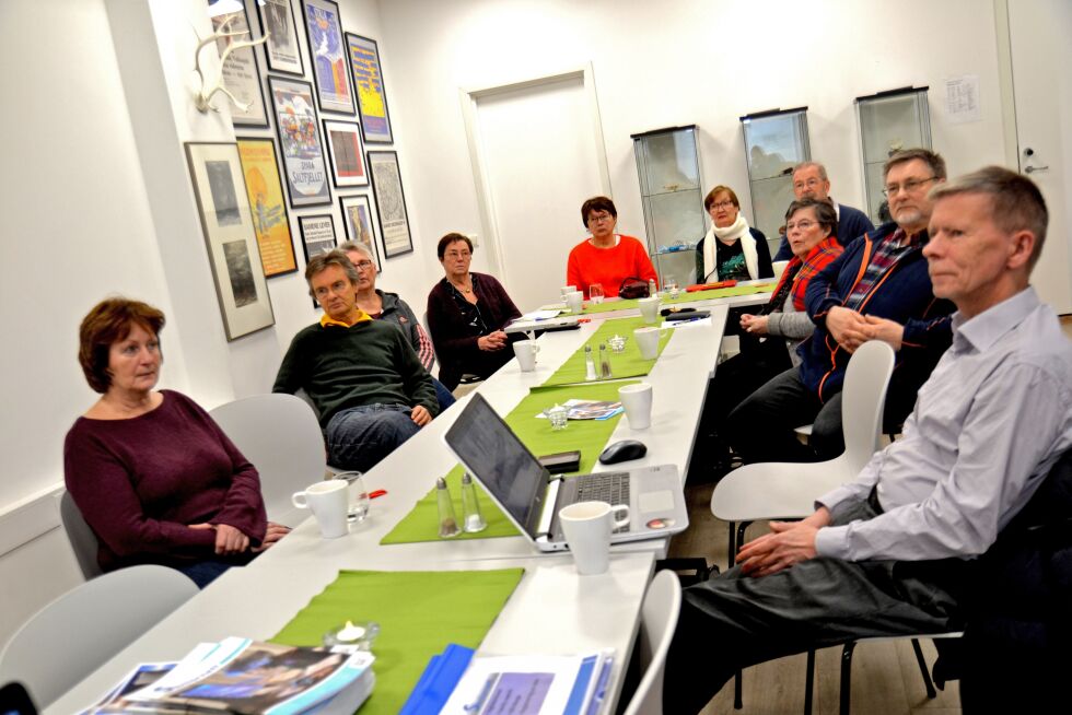 En fin gjeng på Samisk hus torsdag formiddag.
 Foto: Sunniva Bornøy
