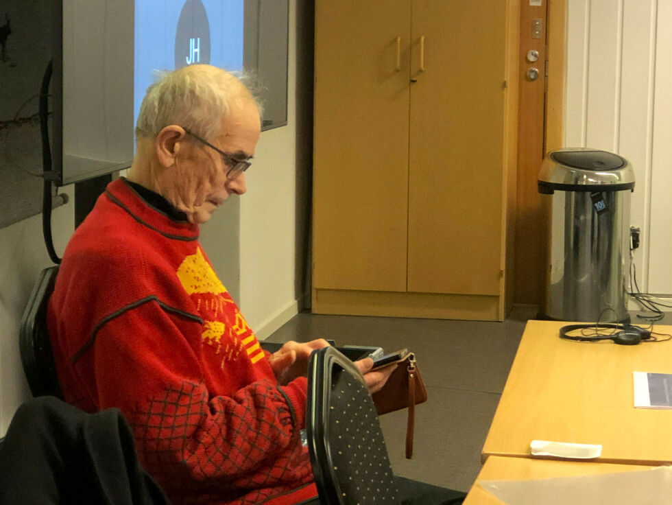 Historiker Steinar Pedersen viser til historiske kilder som forteller om at folket i Finnmark i stor grad styrte egen bruk av utmarka, og han finner ingen beviser for at kongen hevdet å eie noe.
 Foto: Stein Torger Svala