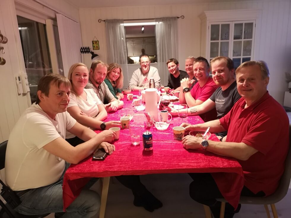 FIKK INN 8 AV 17: Arbeiderpartiet gjorde en god valgkamp og fikk et godt resultat i Lebesby kommune. Likevel må Sigurd Kvammen Rafaelsen ut på frierjakt for å kunne sette seg i ordførerstolen etter Stine Akselsen.
 Foto: Erik Brenli