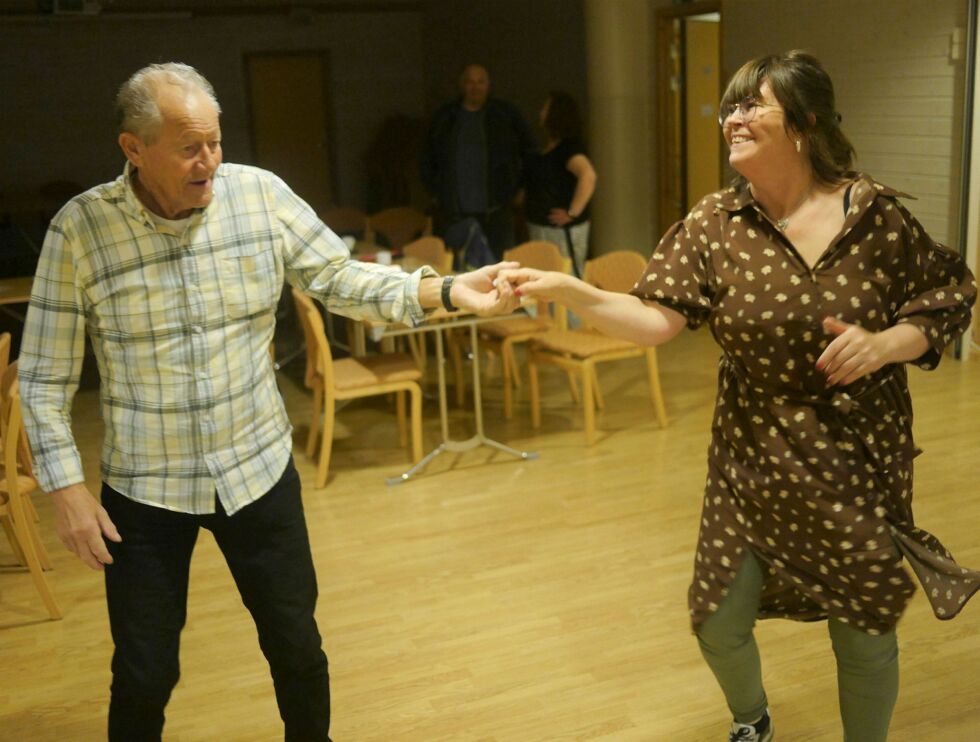 Flott å endelig kunne danse igjen! Her er Ragnar Pedersen og Liss Thomassen i fint driv.
 Foto: Geir Johansen