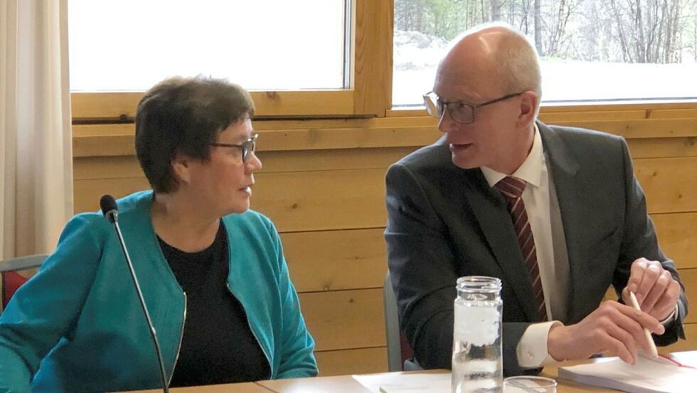 Advokat Gisle Loso har prosedert frem en prinsipielt viktig anerkjennelse av samisk tradisjonell naturbruk som grunnlag for eiendomsrett. Her i rettsmøtet sammen med Guttorm-familiens partsrepresentant Marit Guttorm Graven.
 Foto: Stein Torger Svala