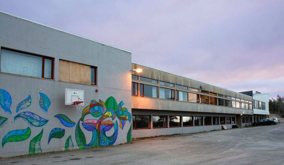 Ájluovta skåvllå - Drag skole er en 1-10 skole med 103 elever og totalt 28 ansatte. Drag skole har lulesamisk og norsk som førstespråk. Det gis undervisning i samisk 2 og samisk 3. Skoleåret 20/21 er det 31 elever som har lulesamisk som førstespråk. Foto: Svetlana Gracheva, Hamarøy kommune
 Foto: Hamarøy kommune