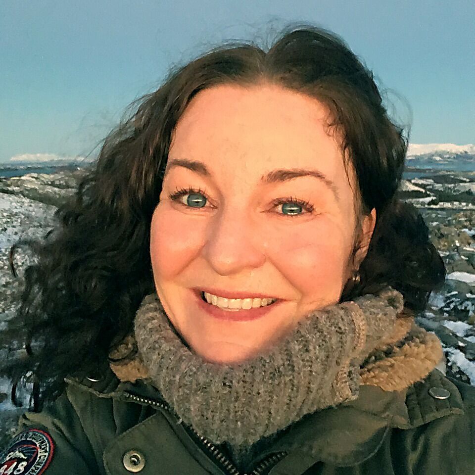 Camilla Orvik skal ha utstilling under kommende filmfestival. Hun føler sterk tilknytning til Magerøya; noe som også skal vises i bildene hennes.
 Foto: Privat