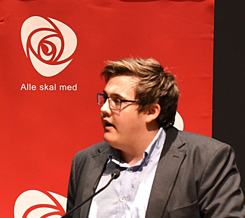 Jan Egil Høgden fra Karasjok og Finnmark AUF argumenterte med miljø og reindrift.
 Foto: Lars B Persen