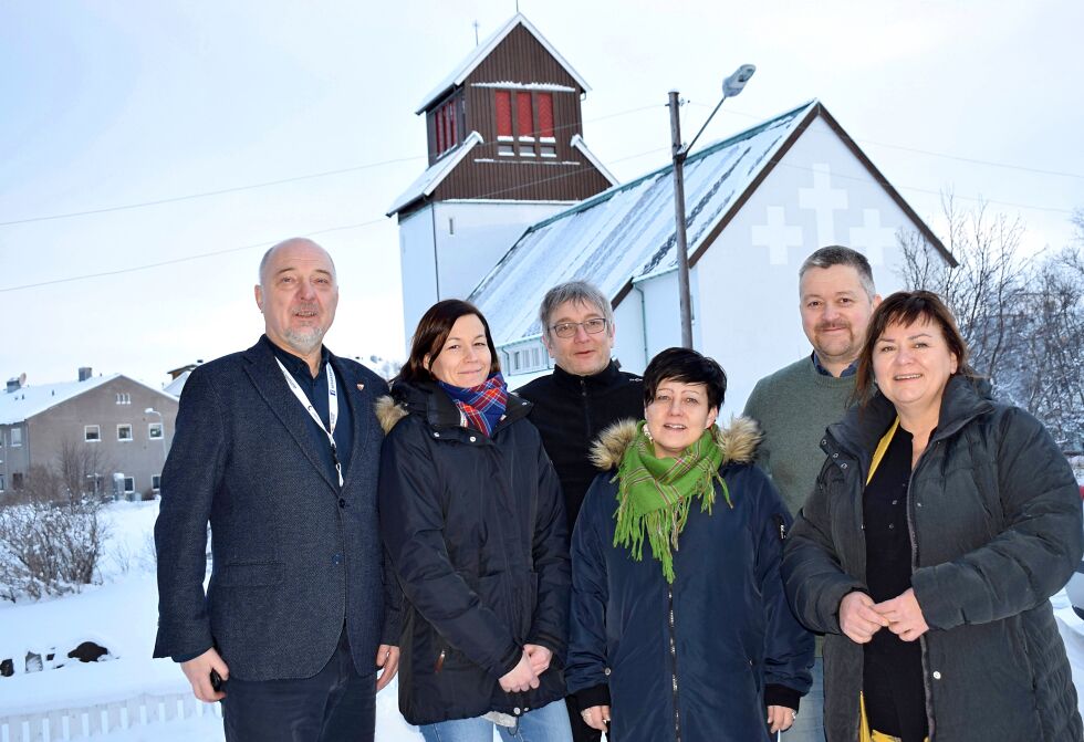 FØRSTE MØTE:
Ordfører Rune Rafaelsen (som har talerett i rådet), Kristin Kjeldsø Nilsen, Egil Kalliainen, Berit Siri Lillevik, Anders Mikkola og rådets leder, Mariann Wollmann Magga.
 Foto: Birgitte Wisur Olsen