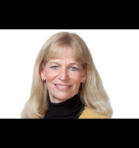 Kommunikasjonsdirektør Elisabeth Gjømle forsikrer at landposttjenesten fortsatt tar med pakker til kunden, men at det heretter vil skje kun på forhåndsavtalt dag.
 Foto: Sebastian Ludviksen