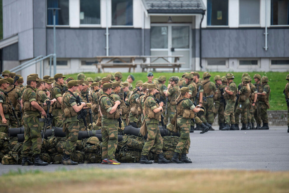 Regjeringen ønsker å øke antall årsverk, vernepliktige og reservister i Forsvaret i 2025.
 Foto: Irene Andersen