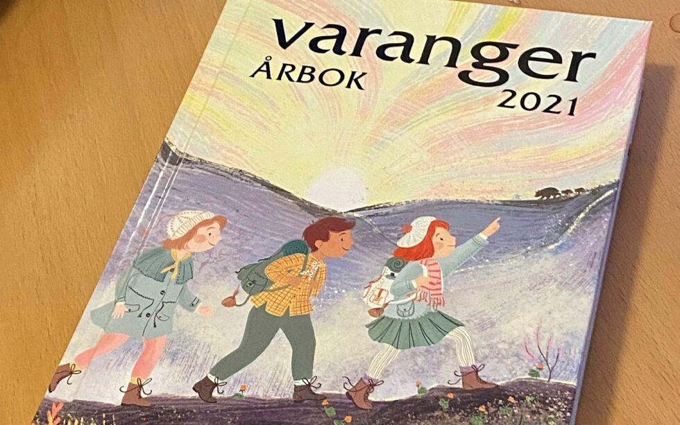 Bok nummer 40 av Varanger årbok er på hele 521 sider, og den inneholder noe for enhver smak. Den er vakkert innbundet, og full av interessante bilder fra en periode som strekker seg fra i dag til noen år før andre verdenskrig.
 Foto: Hallgeir Henriksen
