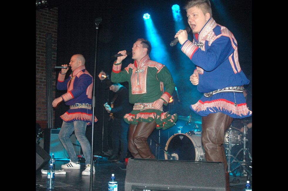 Duolva Duottar er plateaktuelle, og gir et skikkelig godt sceneshow.
 Foto: Birgitte Wisur Olsen