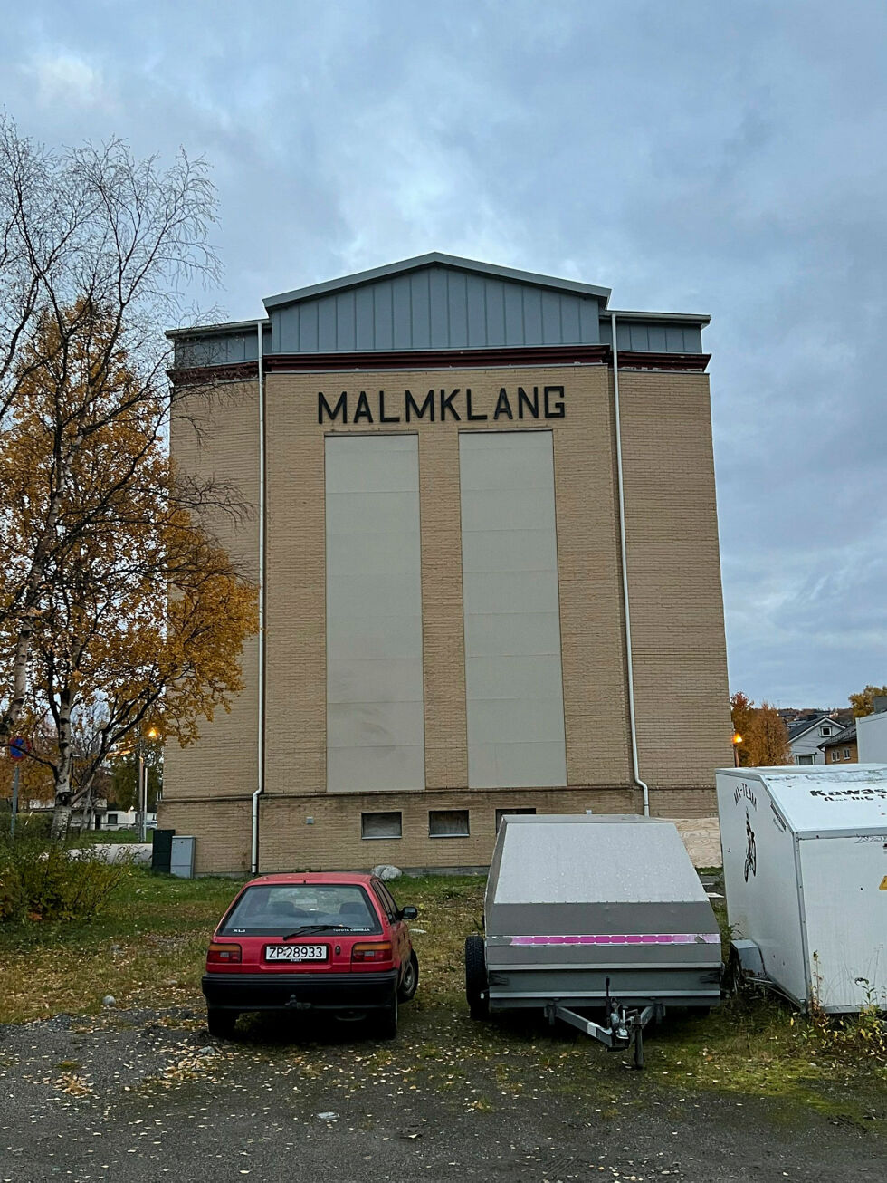 Siden brannen for 17 år siden har Malmklang langt på vei vært en verkebyll og gjenstand for mange diskusjoner basert på følelser fra en svunnen tid. Nå skal det gis bort, uten at dette automatisk betyr at det blir revet.
 Foto: Hallgeir Henriksen