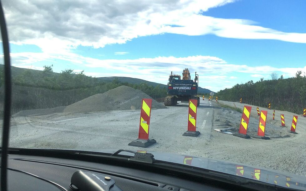 Anleggsarbeidet mellom Smørfjord og Kokelv har de siste ukene stått stille. Foto: Sonja E. Andersen