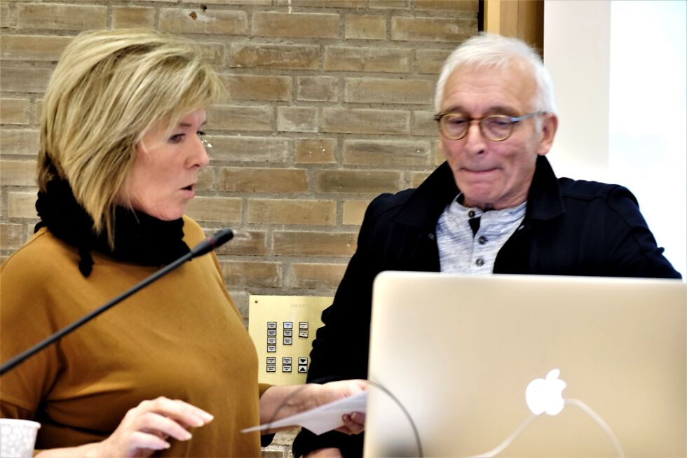 Torill Olsen og Arne Pedersen i Påvirke SA søkte om midler fra næringsfondet i Vadsø.
 Foto: Bjørn Hildonen