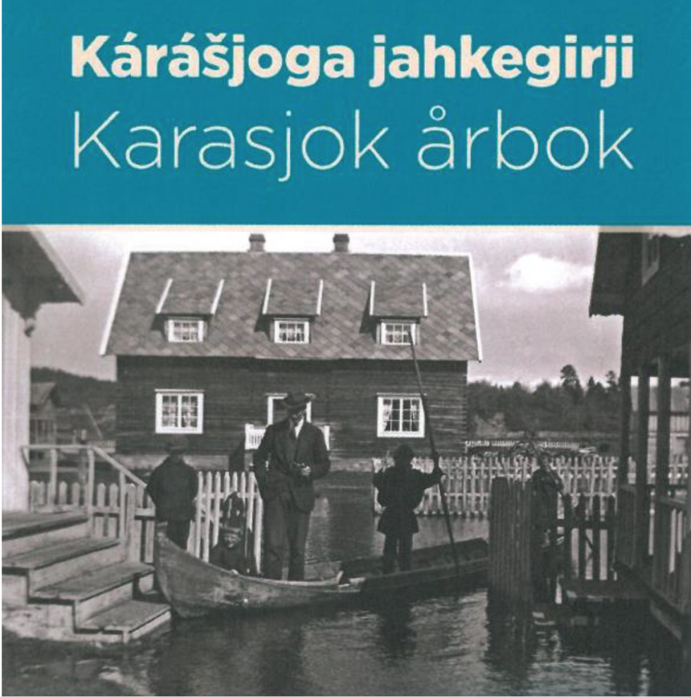 Forsiden på årboka for 2017 viser Karasjok sentrum under storflommen i 1917.