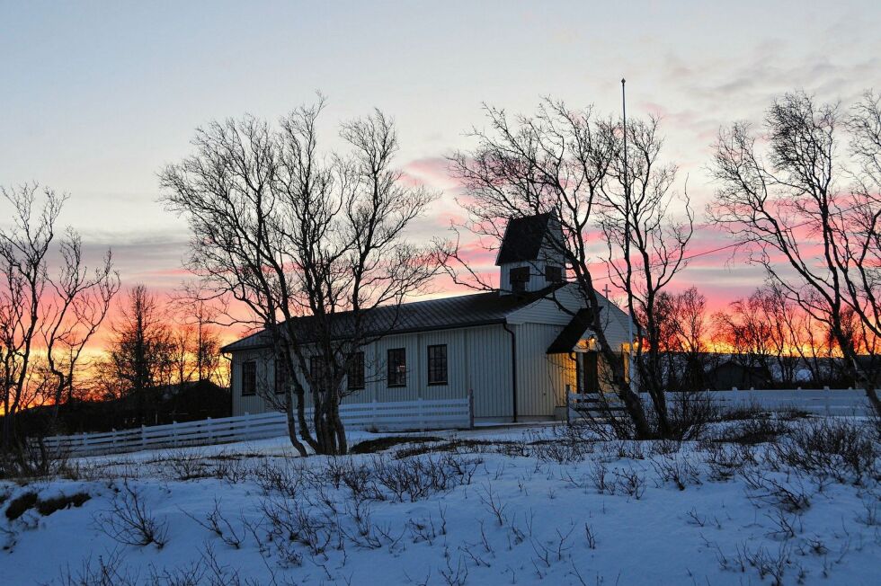 I år er det 40 år siden Veidnes kirke i Lebesby ble vigslet.
 Foto: Hanne Klemetsen