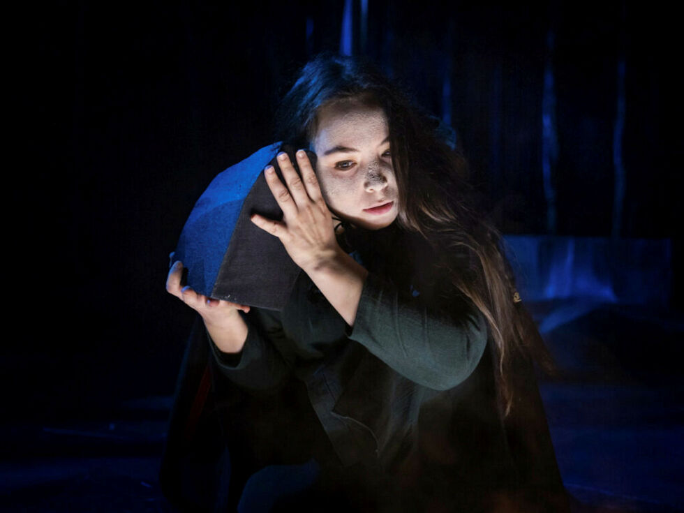 Lene Cecilia Sparrok som Allaq.
 Foto: Øyvind Malum