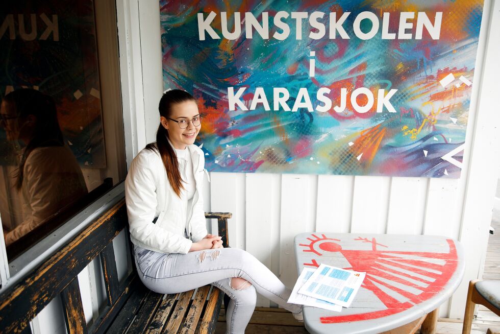 Lisa Marie Boine lengter tilbake til tiden på kunstskolen. Skolen har gitt henne mye, og åpnet øynene hennes for den rike kunstsfæren.
 Foto: June  Helén Bjørnback