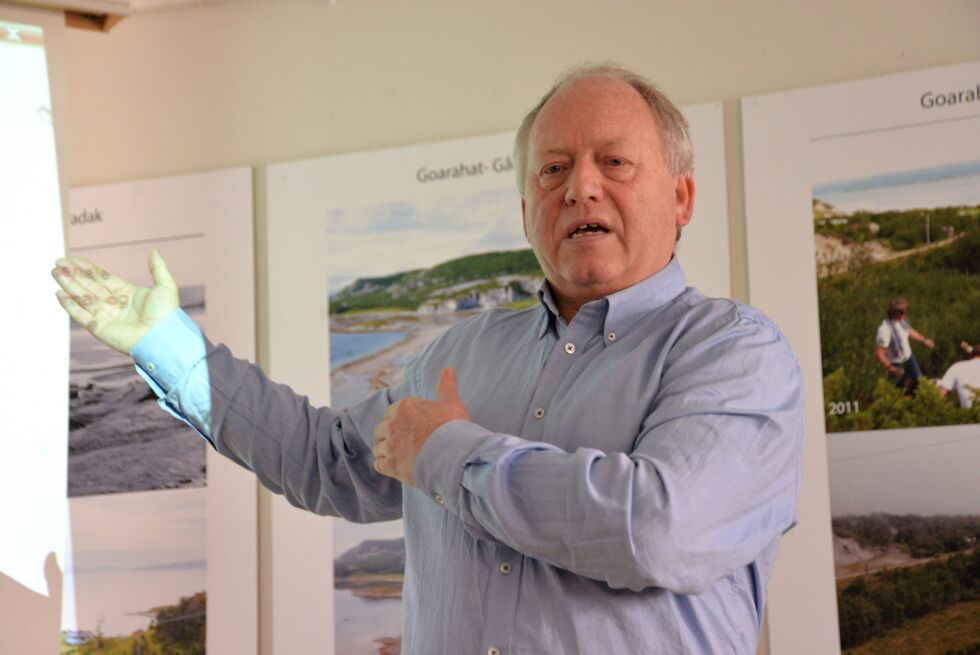 Terje Halsteinsen, jurist i Fiskeridirektoratet, fremholdt på møtet i Billefjord at å åpne for forsøksfiske med reketrål er Fiskeridirektoratets verktøy for å fremskaffe mer kunnskap om Porsangerfjorden.
 Foto: Sonja E. Andersen