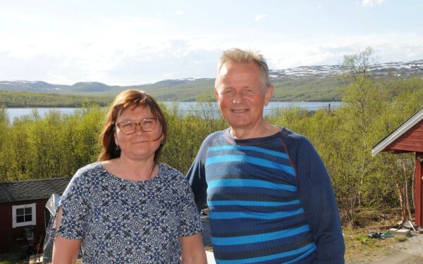 Vedsjau, sykling og fugletitting for jarfjordpar