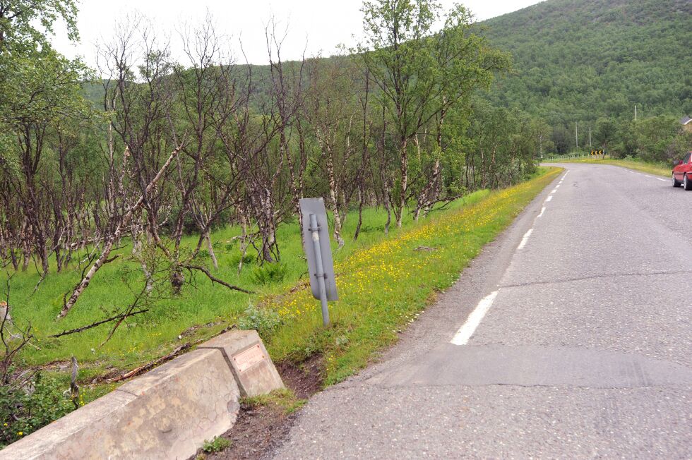Strekningen Šouššjohka - Smalfjord, rundt 22 kilometer, står for tur for sårt tiltrengt restaurering etter at fylkesveg 98 er blitt helårsveg. Fire kilometer ser ut til å bli tatt ut foreløpig fordi Statens vegvesen mener man trenger en konsekvensutredning, det på strekningen Šouššjohka - Leibošjohka/Kjørebekken som sees på bildet
 Foto: Erik Brenli