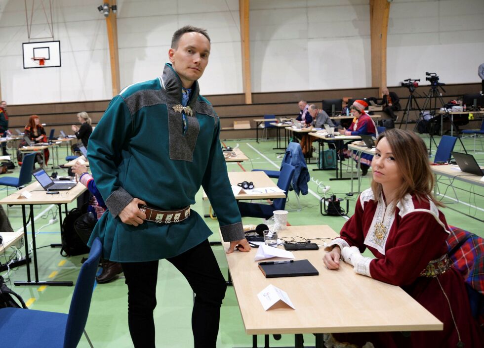 Runar Myrnes Balto og Sandra Andersen Eira i NSR reagerer kraftig på Nordkalottfolkets Kjellrun Wilhelmsen. (Foto: Steinar Solaas)