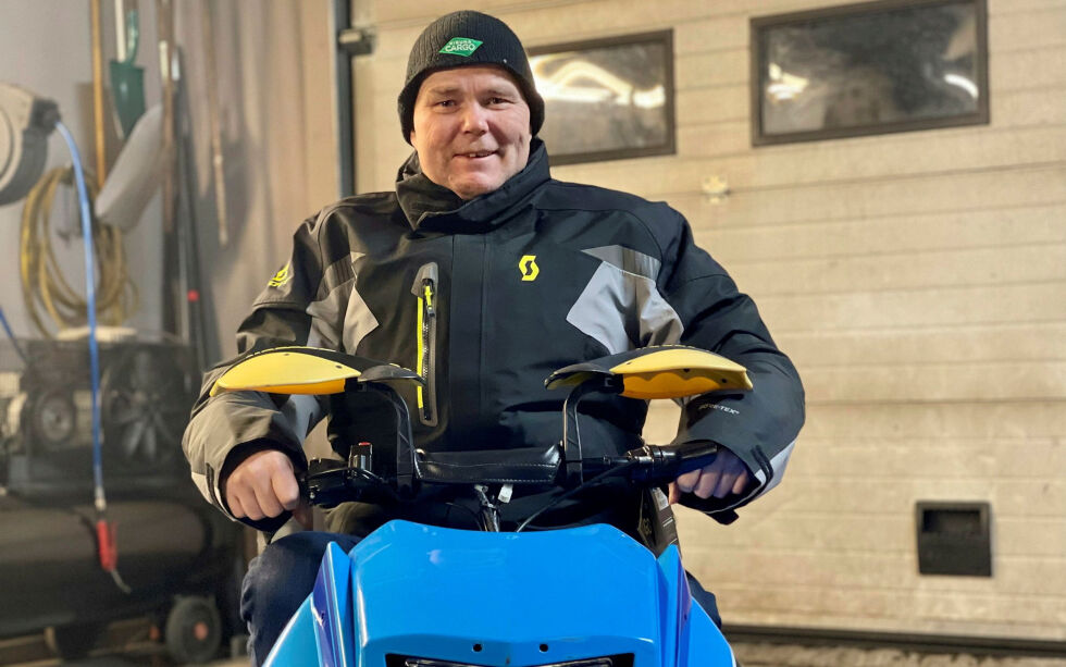 Kautokeino snescooterforening er startet opp igjen, som en ny forening. 
– Det er bortimot 20 år siden det eksisterte en slik forening, opplyser leder Johan Oskar Eriksen, som er en av de tre stifterne.
 Foto: Nils Johan Vars/Kautokeino snescooterforening