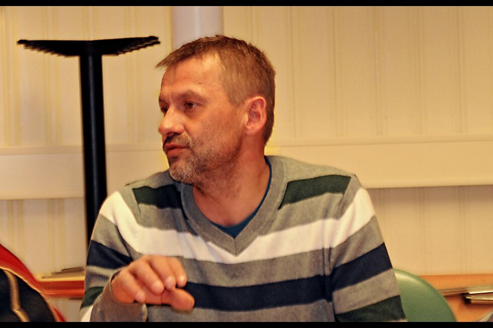 Nestleder i Árja, Per Erik Mudenia, sier partiet skal bruke kreftene sine på Sametinget. De stiller dermed ikke liste i kommunevalget i Tana.
 Foto: Tom Hardy