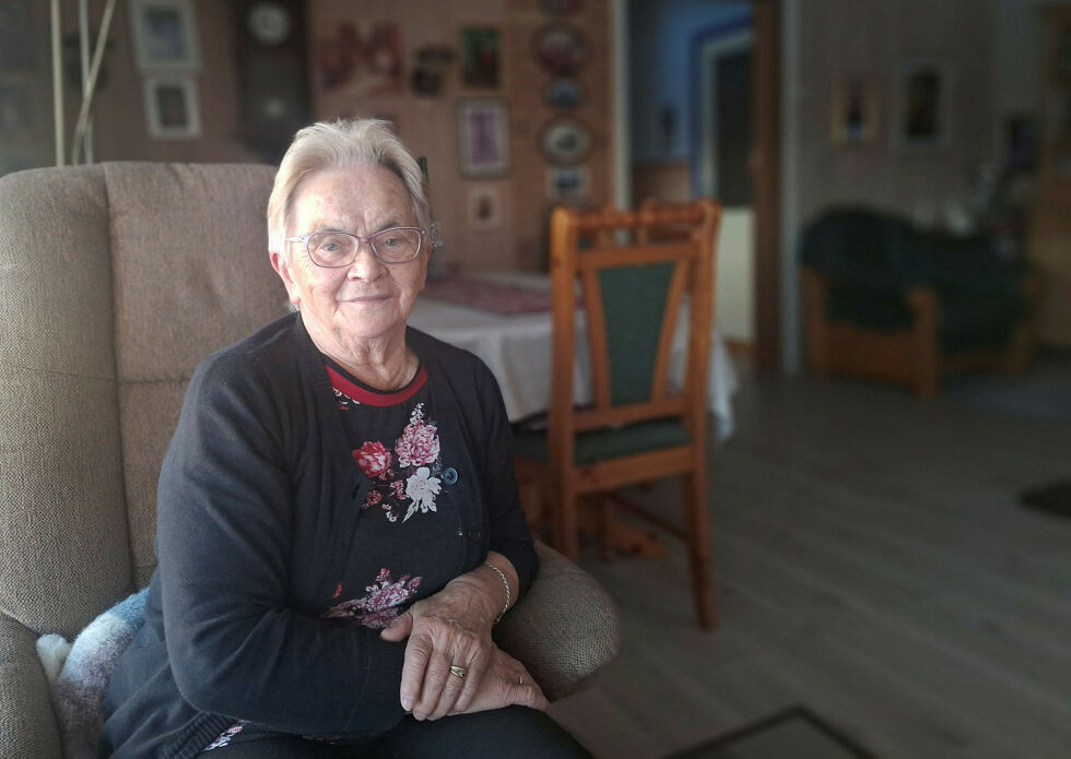 Anne Kirsten Ballovara deler sine minner fra krigens dager.
 Foto: Torbjørn Monsen