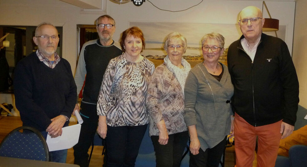 Disse styrer Vadsø norsk-finske forening. Fra venstre: Roger Henninen, Sigmund Baumann, Ritva Pellika, Bodil Andersen, Sissel Harila og Hans Fredrik Esbensen.
 Foto: Bjørn Hildonen