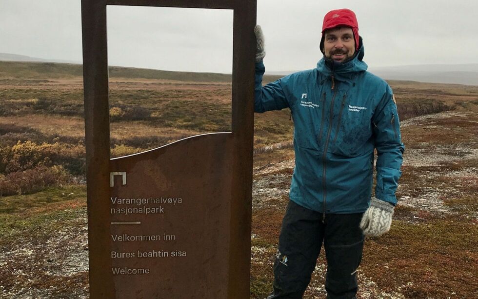 Na­sjo­nal­park­for­val­ter Geir Øs­ter­eng i Var­ang­er­halv­øya na­sjo­nal­park hå­per kom­mu­ne­ne som sok­ner til na­sjo­nal­par­ken sø­ker seg som na­sjo­nal­park­kom­mu­ner.
Foto: Ing­rid V. Stav, Mil­jø­di­rek­to­ra­tet