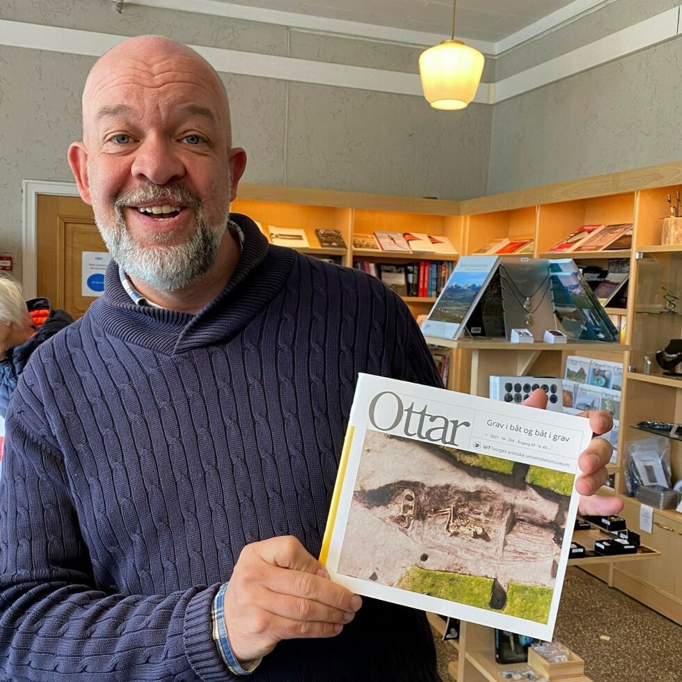 Formidlingskonsulent ved UiT-Norges arktiske universitet, Per Helge Nylund, forteller oss om siste utgaven av Ottar.
 Foto: Elin Wersland
