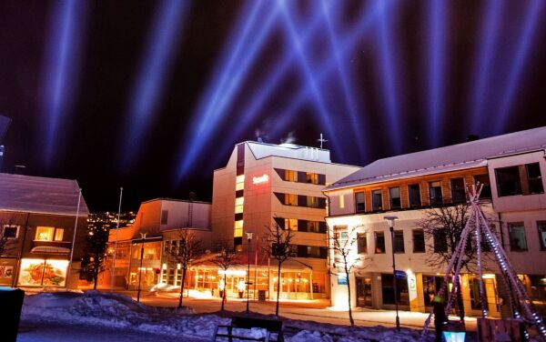 Himmelsk vakkert lysshow i Kirkenes