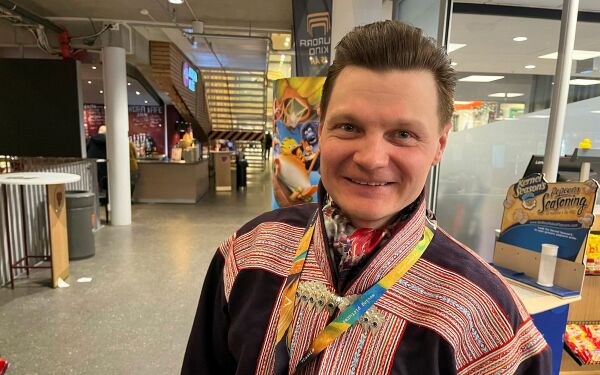 – Utfordrende å vise følelser