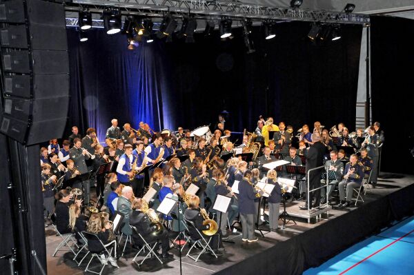 Kjempeorkester satte punktum i Kirkenes