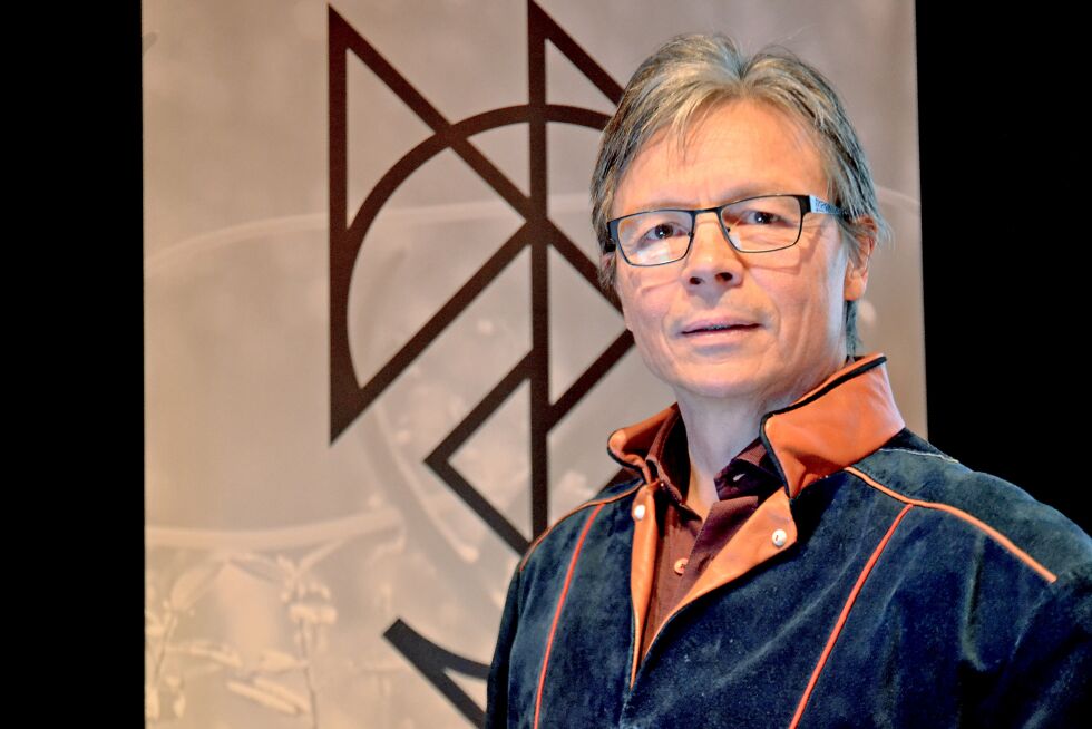 I en og en halv time snakket Olov Johán Sikku om at samene er blitt kolonisert i sitt tankesett. Han kom også med en rekke løsninger til avkolonisering.
 Foto: Sunniva Bornøy