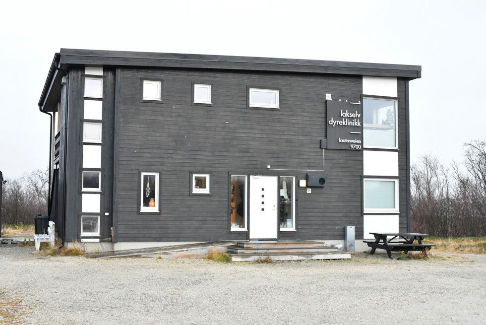 Porsanger kommune har inngått en leieavtale med Lakselv dyreklinikk. Leieavtalen omfatter bruk av første etasje og utstyr, og leieprisen er satt til 65.000 kroner per måned.
 Foto: Irene Andersen
