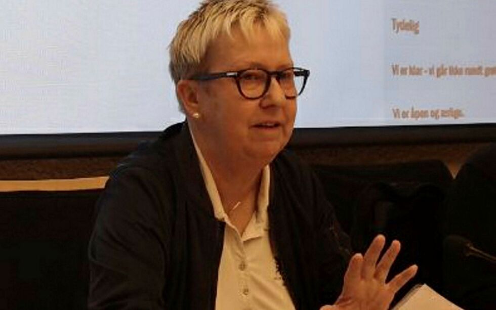 Leder i Øst-Finnmarkrådet og ordfører i Vadsø, Wenche Pedersen, synes planene om en sjøfiberkabel mellom Asia og Europa, med ilandføring i Varanger, er meget spennende.