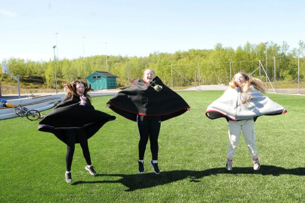Hoppende glade for selvsydd luhkka