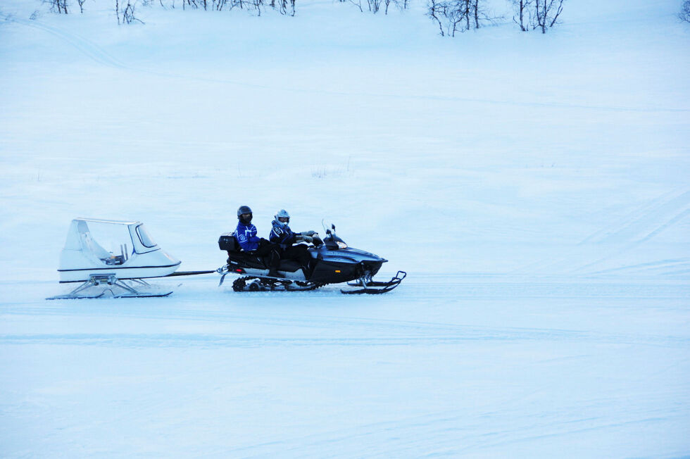 Finner utforsker norske skuterløyper og fiskevann, og det samme kan folk fra norsk side gjøre i Finland.
 Foto: Stein Torger Svala