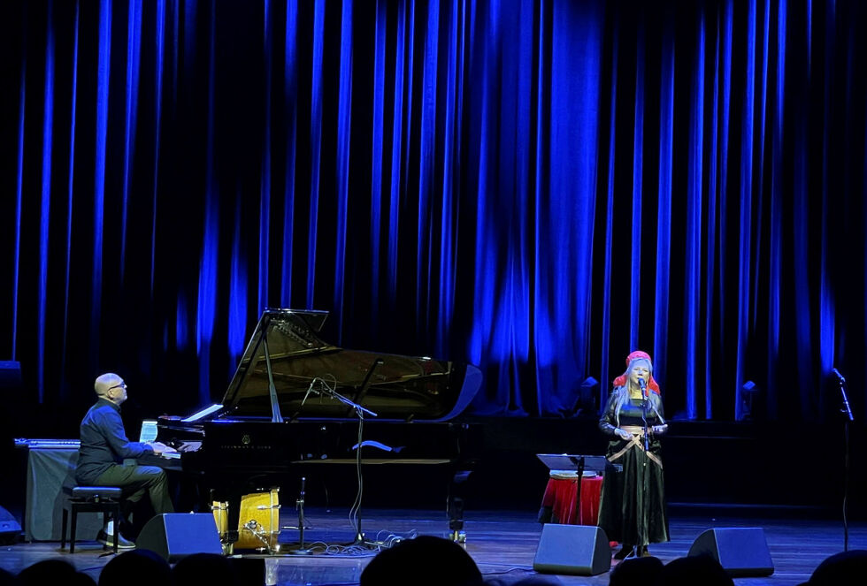 Oslo World er en seks dager lang festival inneværende uke som presenterer verdensmusikk i alle varianter. Godt over 300 artister fra alle verdensdeler opptrer på forskjellige scener i Oslo sentrum.
 Foto: Hannah Persen