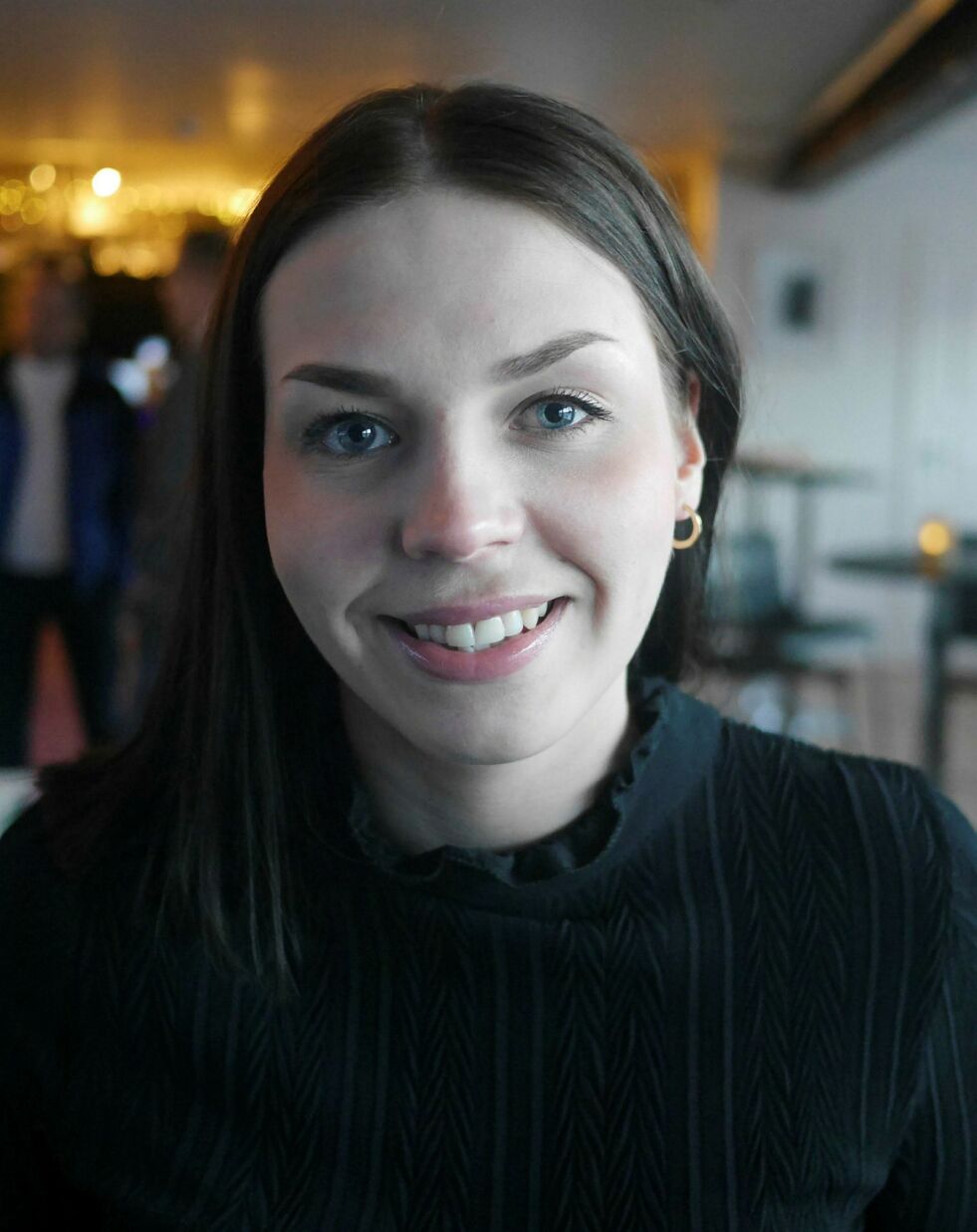 Leder for Honningsvåg handel og industriforening, Marianne Berg, oppfordrer folk til å benytte seg av det nye initiativet Nordkapp Handel. Her kan man  ta kontakt med lokale butikker, handle, og få varene levert på døra. ARKIVFOTO: GEIR JOHANSEN