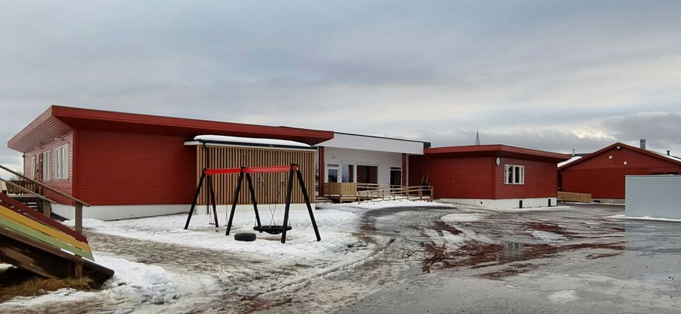 Mange av elevene ved skolen i Vestre Jakobselv måtte onsdag teste seg for Covid-19 etter at det er oppdaget smitte i bygda.
 Foto: Torbjørn Ittelin