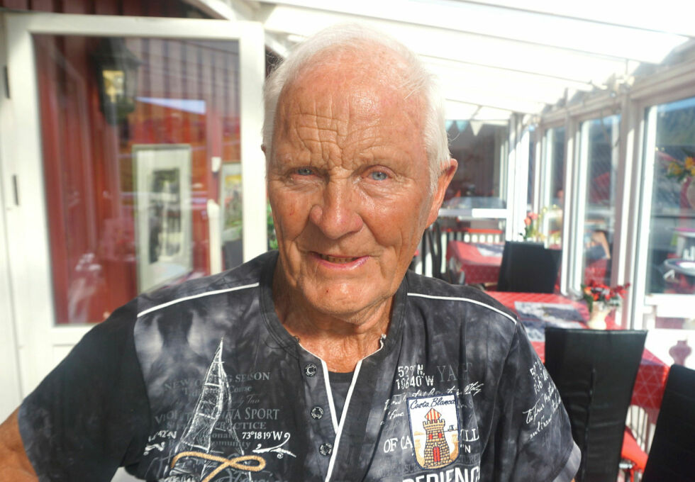 – Jeg liker å holde meg i god form, sier 87 år gamle Tormod Pettersen.
 Foto: Geir Johansen
