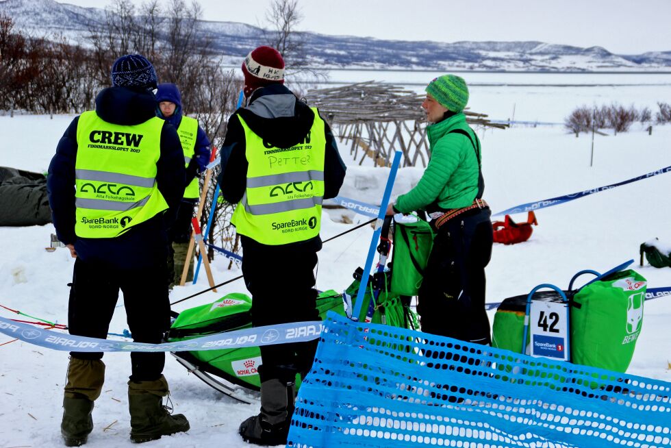 Det blir en hel del endringer for Finnmarksløpet kommende vinter, men fortsatt skal kjørerne på den lengste distansen innom sjekkpunkt Varangerbotn.
 Foto: Torbjørn Ittelin