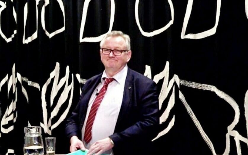 Jus­professor og påtroppende høy­esterettsdommer Jens Edvin A. Skoghøy mener Sametinget har forhandlet bort rettigheter.
 Foto: Skjermdump fra tidligere UIT-debatt.