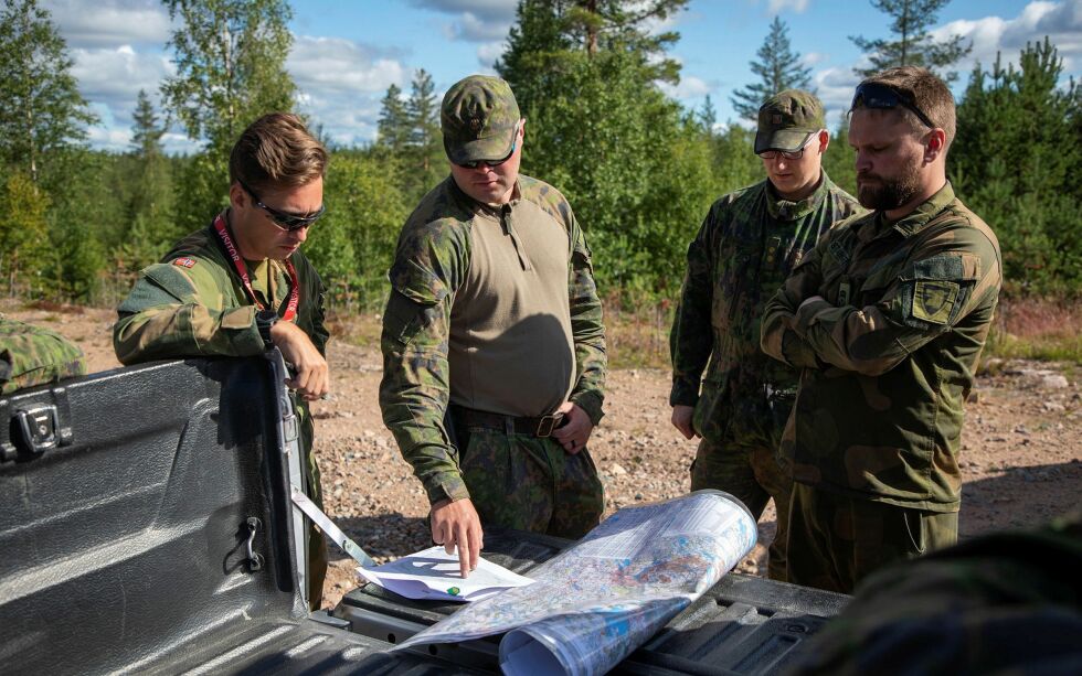 Norske og finske styrker som planlegger under øvelse Ryske i fjor sommer.
 Foto: Arnfinn Sjøenden/Forsvaret