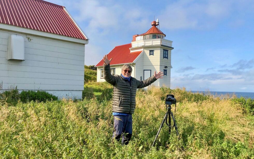 Fotograf Roger Svalsrød har hatt mye moro på sin reise gjennom Finnmark for å fotografere fyrhus. Utfordringen med å tilpasse seg forholdene ved det enkelte fyrhus er noe Roger satte pris på, og som satte en ekstra spiss på opplevelsen.
 Foto: Kjell Ove Hveding